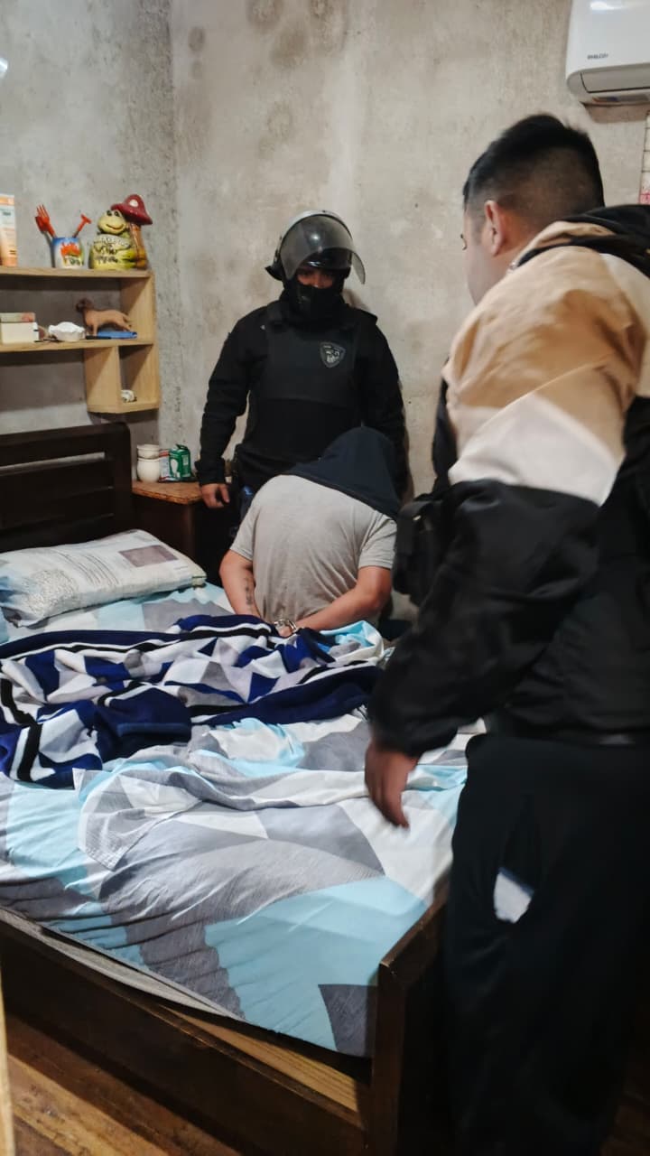 Rescataron a una mujer que estaba retenida y amenazada por su expareja en Posadas 3